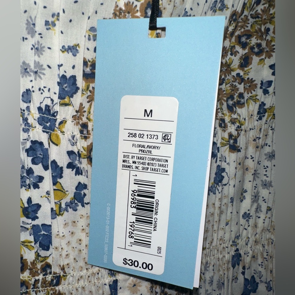 NWT Future Collective Floral Blouse - Picture 4 of 6